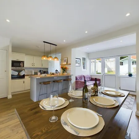 Stones Throw - Stunning House, Mins From Beach And Dogs Welcome Broadstairs Exterior photo