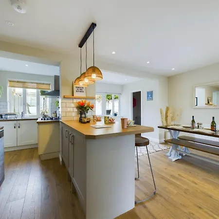 Stones Throw - Stunning House, Mins From Beach And Dogs Welcome Broadstairs Exterior photo