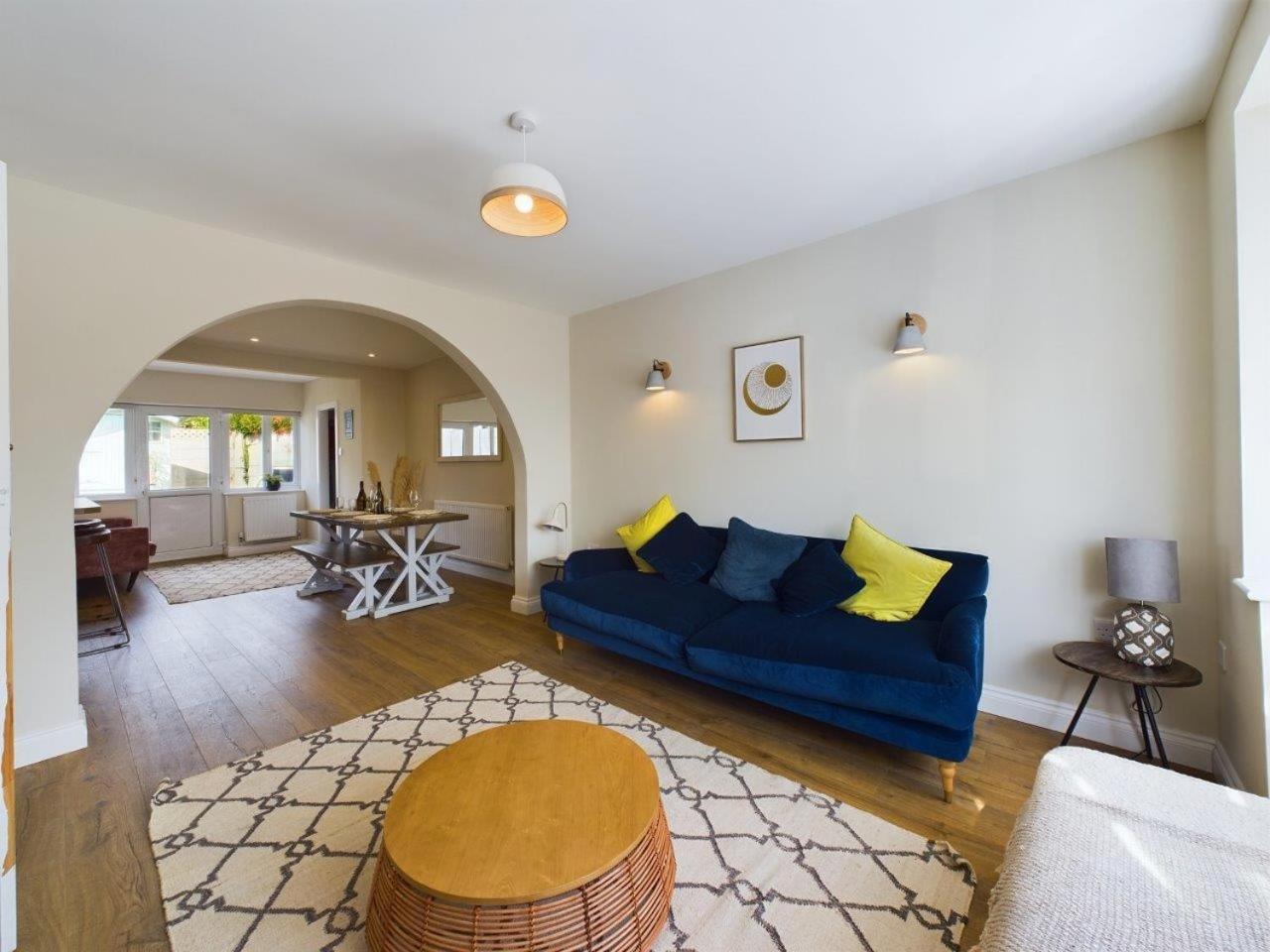 Stones Throw - Stunning House, Mins From And Dogs Welcome Broadstairs